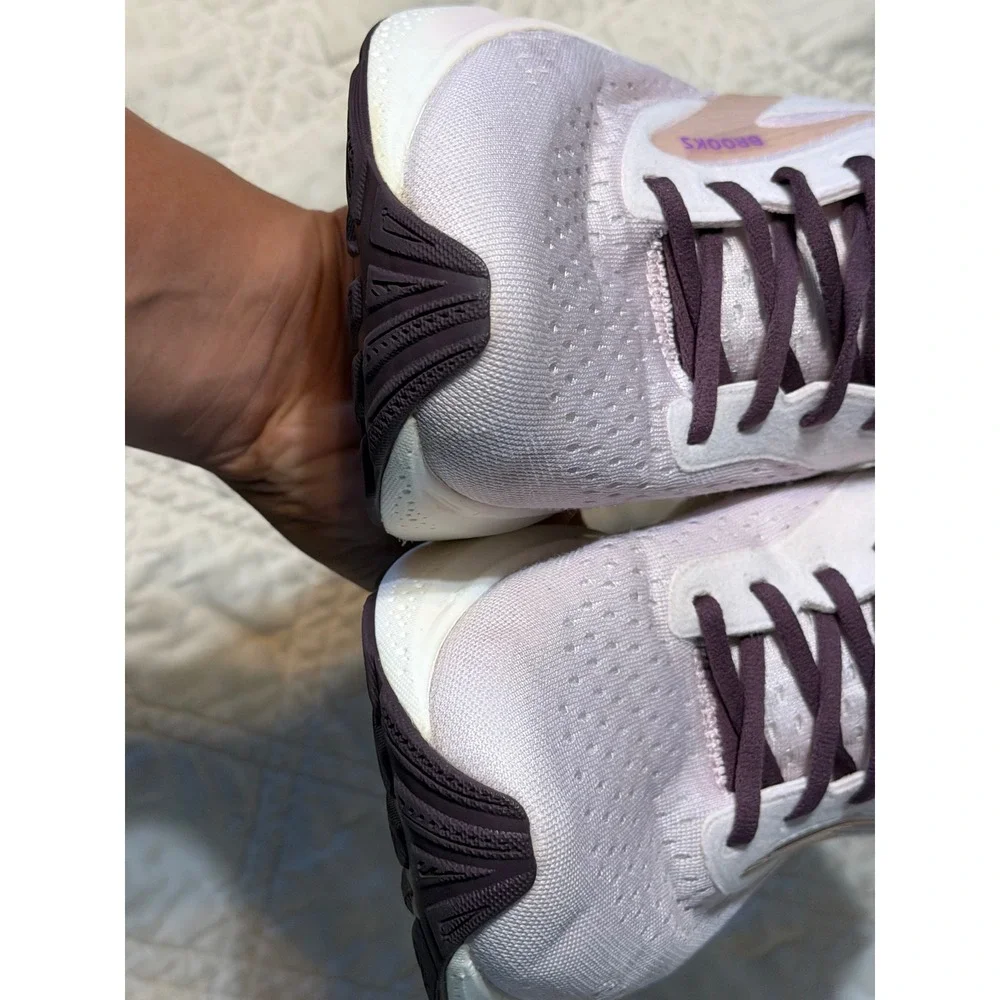 Brooks Adrenaline GTS 24 Running Shoes Womens 11 Lavender Purple Support Sneaker